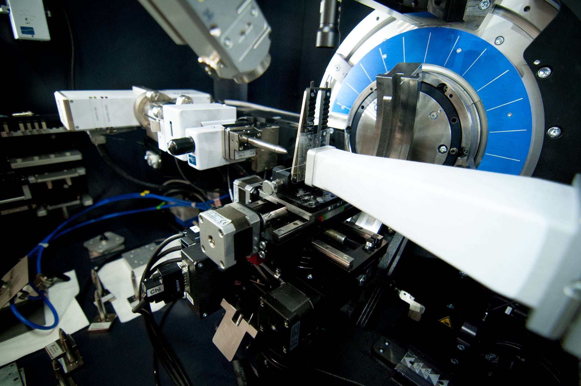 Bruker D8 DISCOVER SAXS X-ray diffractometer at the University of Alberta nanoFAB, used for advanced material characterization and nanostructure analysis.