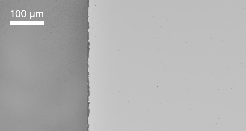 Edge quality of a Si chip after mechanical dicing